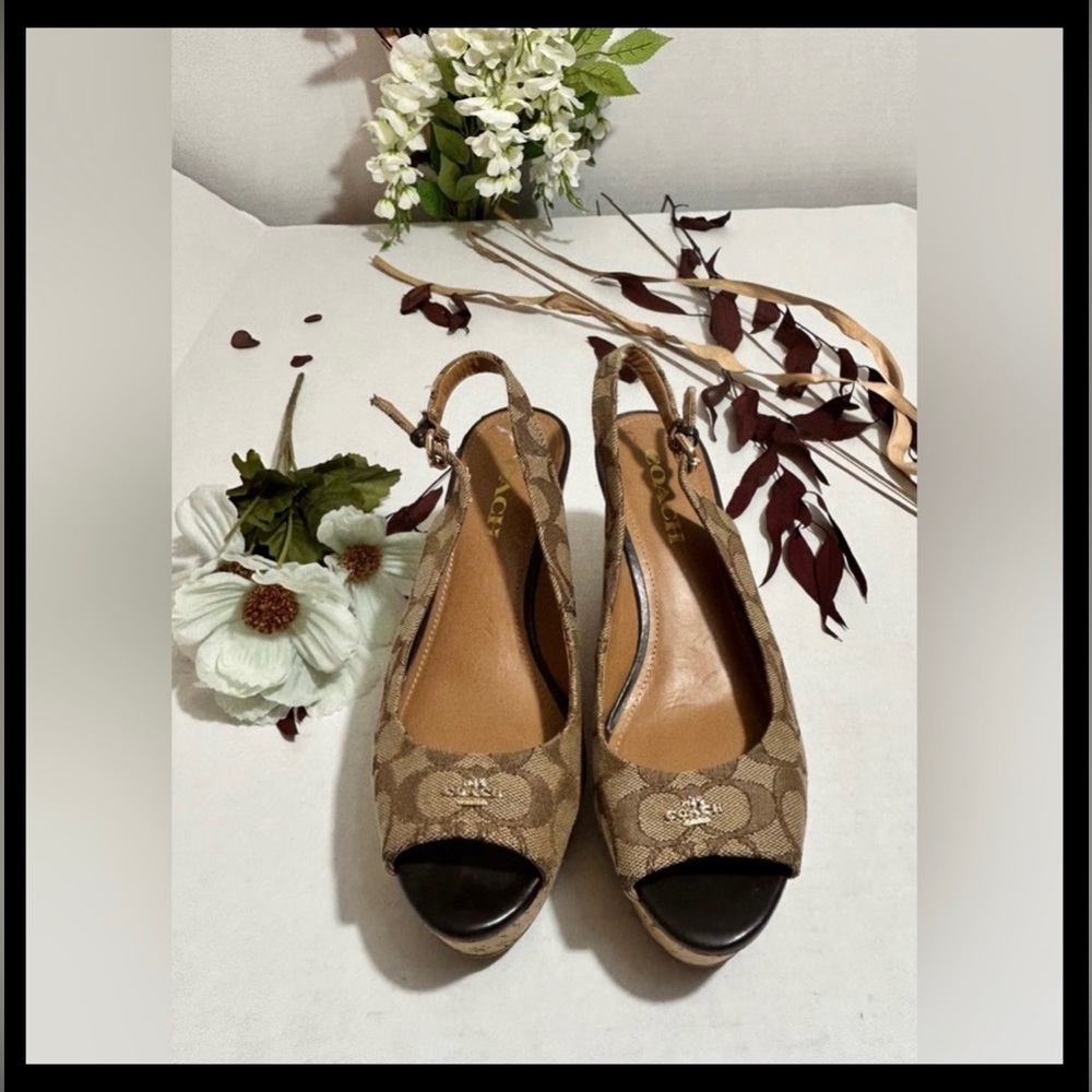 Coach Tan Signature Slingback Peeptoe FERRY Shoes Size 8.5